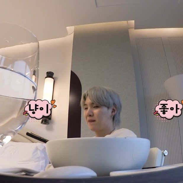 GLOSS PD 🥢 tweet media