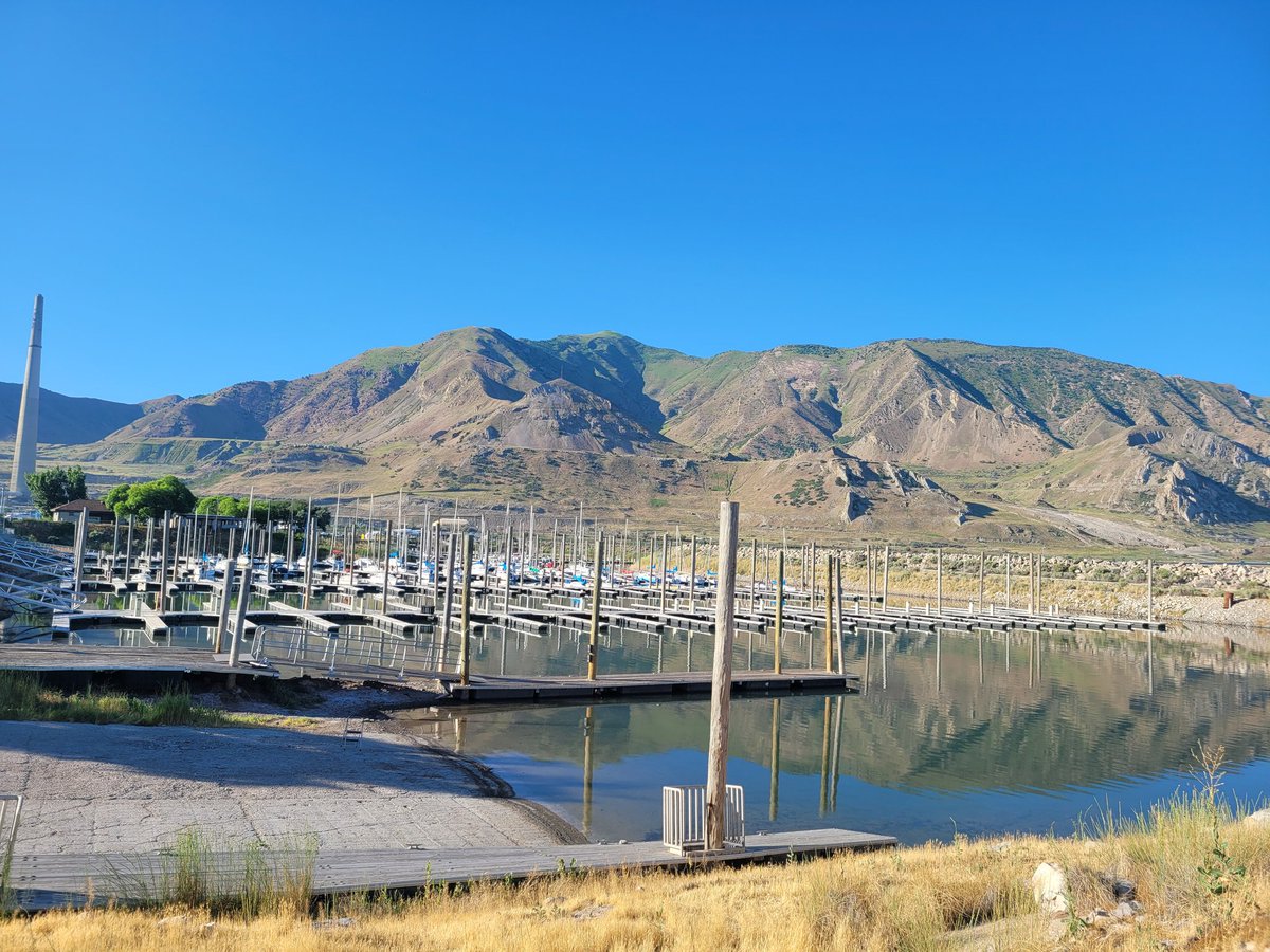 GreatSaltLakeSP's tweet photo. #MarinaView
#GreatSaltLakeStatePark #GreatSaltLakeSP #GreatSaltLakeStateParkandMarina #GSLSP #UtahStateParks #blueskies #BeUtahful https://t.co/s7wUrIn2tK