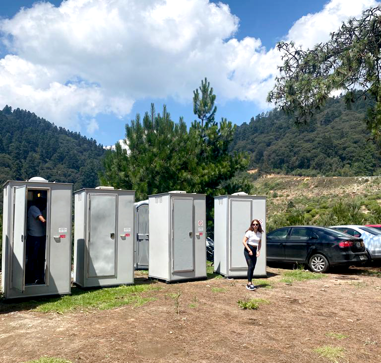 CleanToiletMex's tweet photo. "Vountarios en Axión" de @FTraxion que se trató de la reforestación del Paraje "La Canaleja" en la localidad Magdalena Chichicaspa del municipio Huxiquilucan de Degollado del Estado de México, en donde se reunieron cientos de voluntarios a realizar un cambio enorme. https://t.co/YZnTmRvAMC