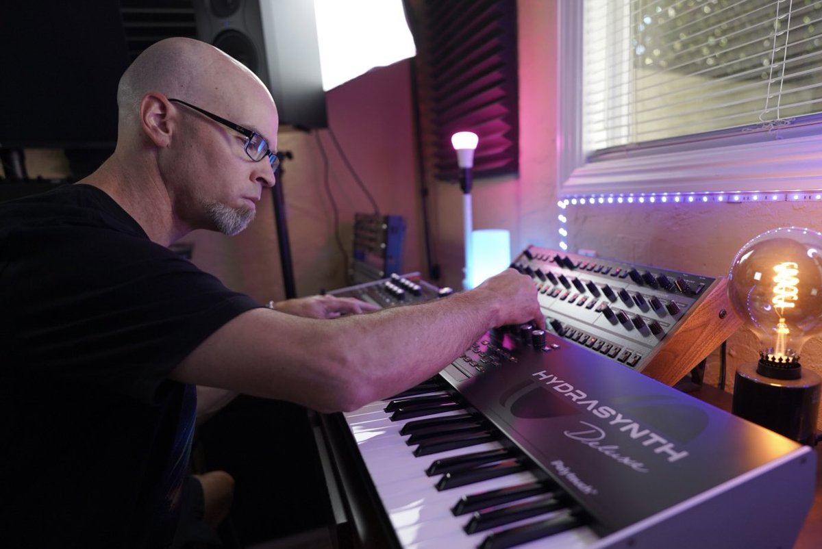 S1gnsOfL1fe's tweet photo. Two words: Hydrasynth Deluxe 🎹❤️
*
*
*
#ambient #synthesizer #hydrasynth #ashunsoundmachines #hydrasynthdeluxe #synth #asmhydrasynth #synthesizers @AshunSound https://t.co/a6iZqf5Gpp