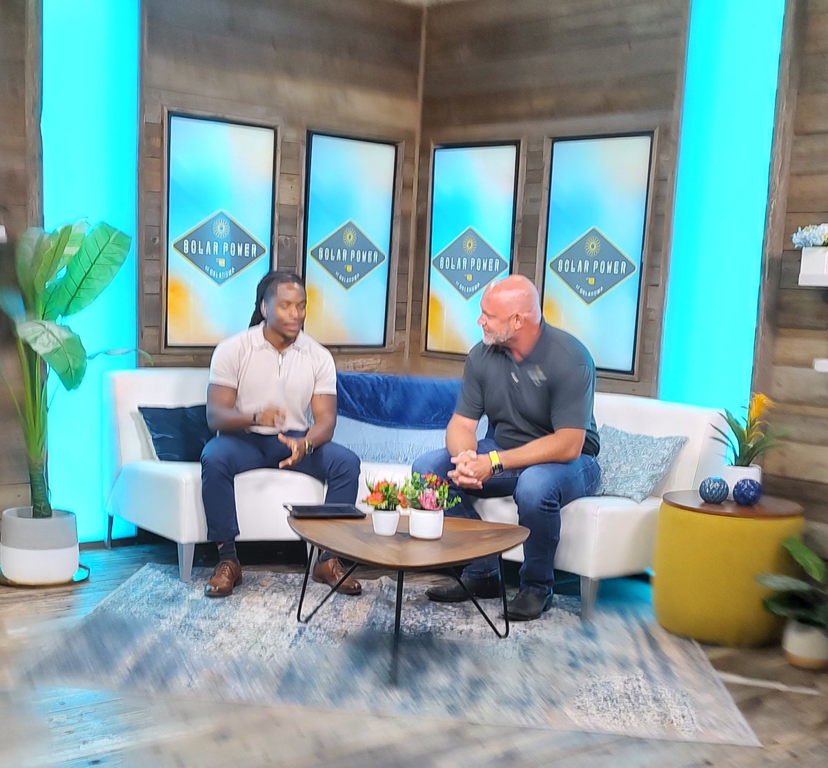 #OklahomaSolarAssociation came to give the low down #solarscam .With #solarpower being a way to cut back on those #bills keep your eyes peeled for #scammers we have the full #interview on our #website and #socialmedia here at #livingoklahoma #fox25  stay #safe #oklahoma