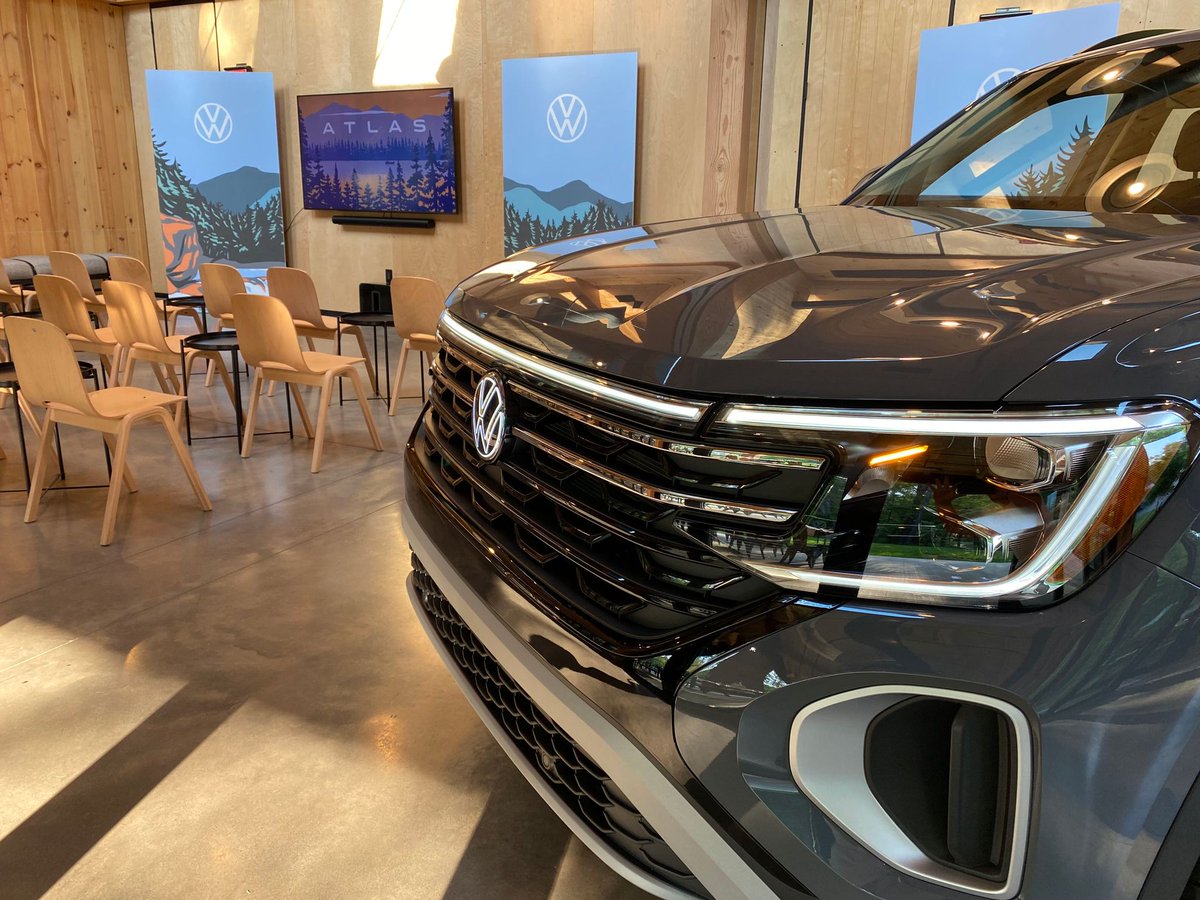 gailandrice's tweet photo. Just helped Volkswagen of America introduce the new 2024 Atlas and Atlas Cross Sport from the heart of the Catskills in upstate New York. Stay in a luxury airstream β
Sβmores β
Nature galore β
An on-brand adventure for all!Β #VWAtlas #AtlasCrossSport #VW #VWTestDrive https://t.co/ZOqTWccWv6
