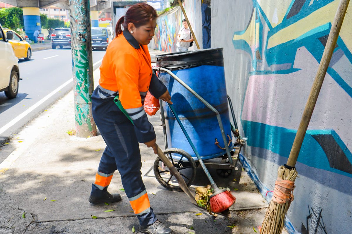 Desechos Sólidos San Salvador on Twitter: "Calles más limpias y libres