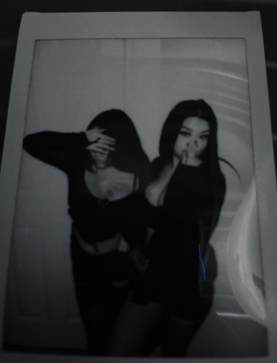 daya_flare's tweet photo. Maybe you can watch us kiss... #lesbiankink #findomme #fetish #femmedom #paypig #cashcow #hot #findom #sexy #paypigswelcome #financialdomination https://t.co/K7mwEc4vn3