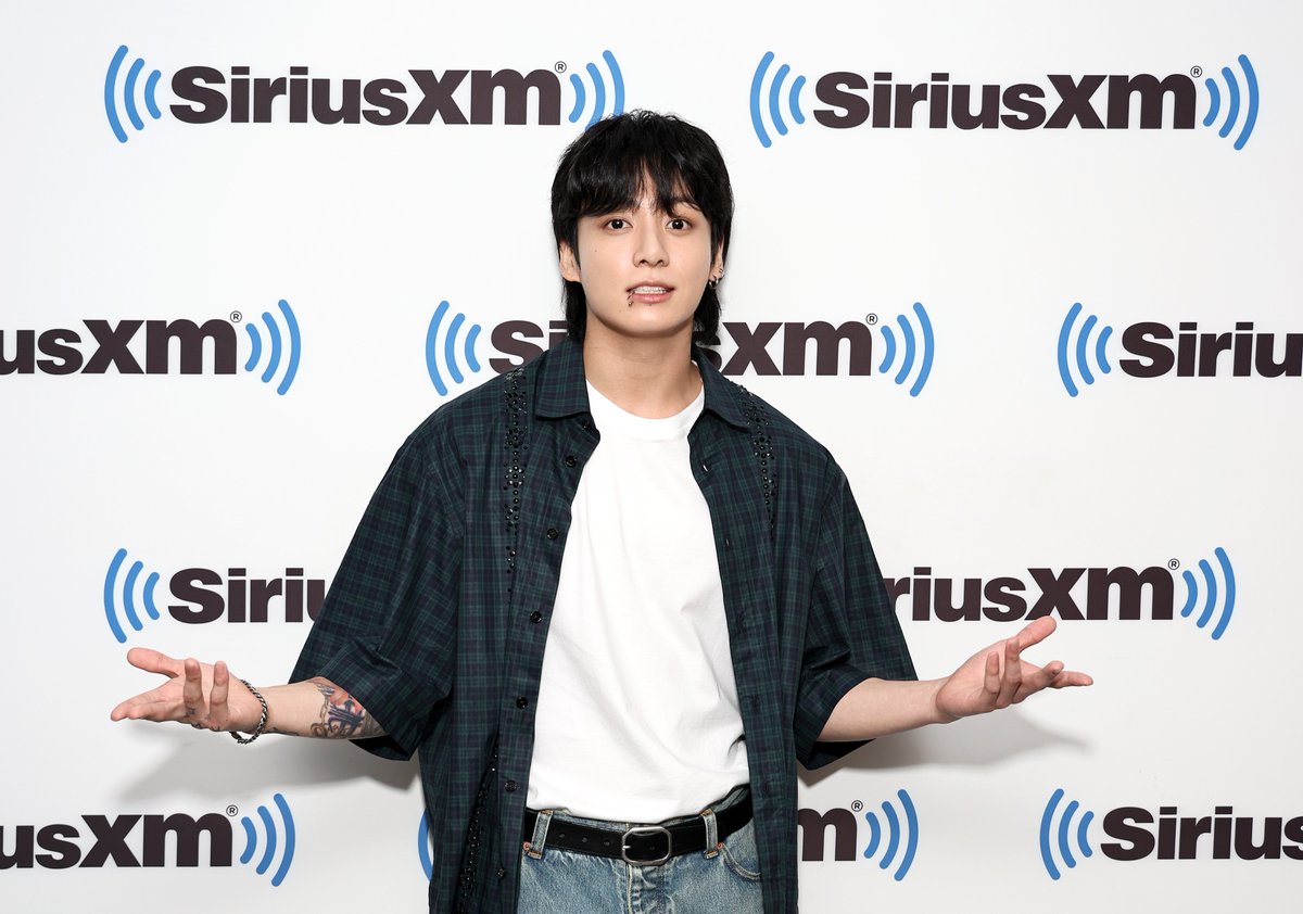 etnow's tweet image. Whoop — we spoke too soon!

#BTS&apos; Jung Kook visits SiriusXM in New York City.