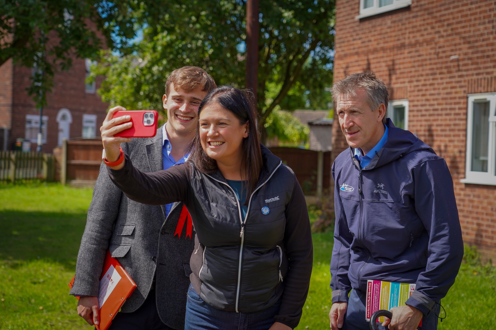 Keir Mather MP on Twitter: "📷You never know who you might bump into! 👉