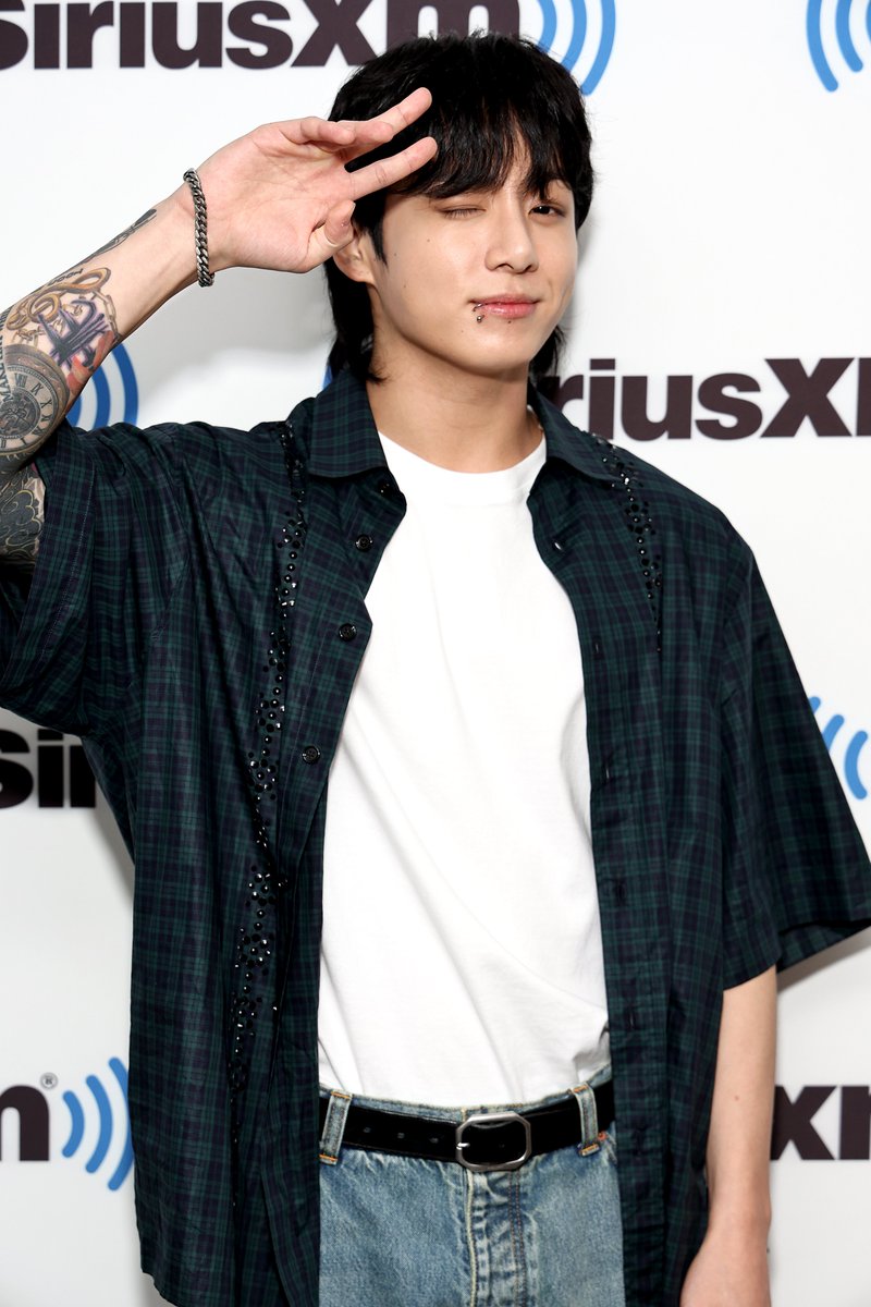etnow's tweet image. Whoop — we spoke too soon!

#BTS&apos; Jung Kook visits SiriusXM in New York City.