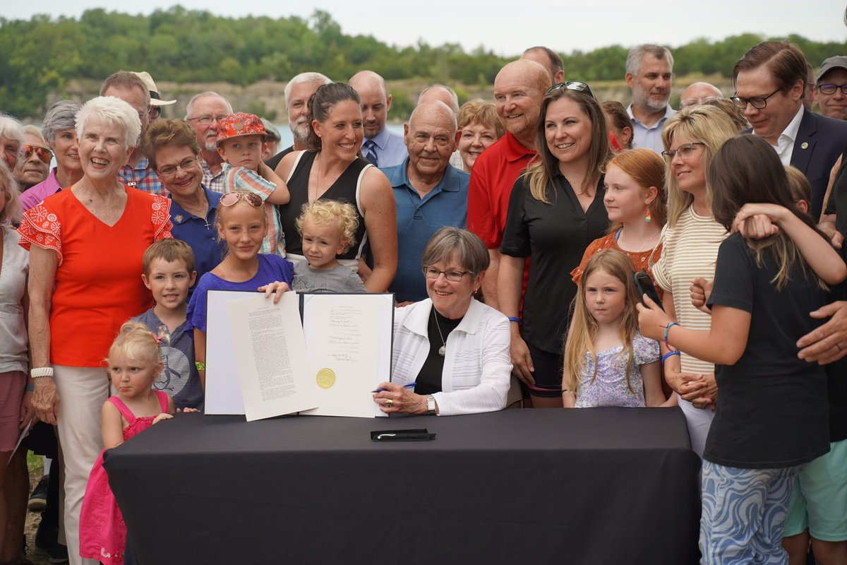 Today, I joined <a href="/LtGovToland/">Lt. Governor David Toland</a> <a href="/TheKDWP/">Kansas Department of Wildlife & Parks</a> and <a href="/ThriveAllen/">Thrive Allen County</a> in Iola to ceremonially sign House Bill 2039, recognizing Lehigh Portland as an official state park. There's no doubt this park will boost the local economy and create yet another space for Kansans to spend time in nature.