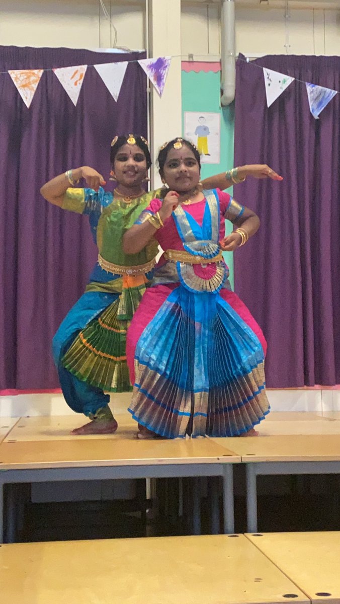 MsAl_Alousi's tweet photo. These girls were absolutely at our big birthday bonanza! It was so spectacular watching them! Well done girls! @HeadLHS @LHS_Watford @MrsMakinsonLHS https://t.co/p23H5maxCM