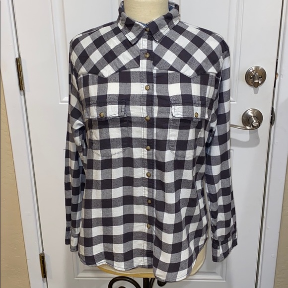 So good I had to share! Check out all the items I'm loving on <a href="/Poshmarkapp/">Poshmark</a> from <a href="/BriBellmont/">Natural Luxe</a> #poshmark #fashion #style #shopmycloset #michaelmichaelkors #madewell #jachsgirlfriend: posh.mk/Dh0aQyaWvBb