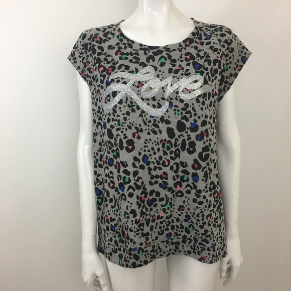 So good I had to share! Check out all the items I'm loving on <a href="/Poshmarkapp/">Poshmark</a> #poshmark #fashion #style #shopmycloset #gap #victoriassecret #juicycouture: posh.mk/rQXiU8bWvBb