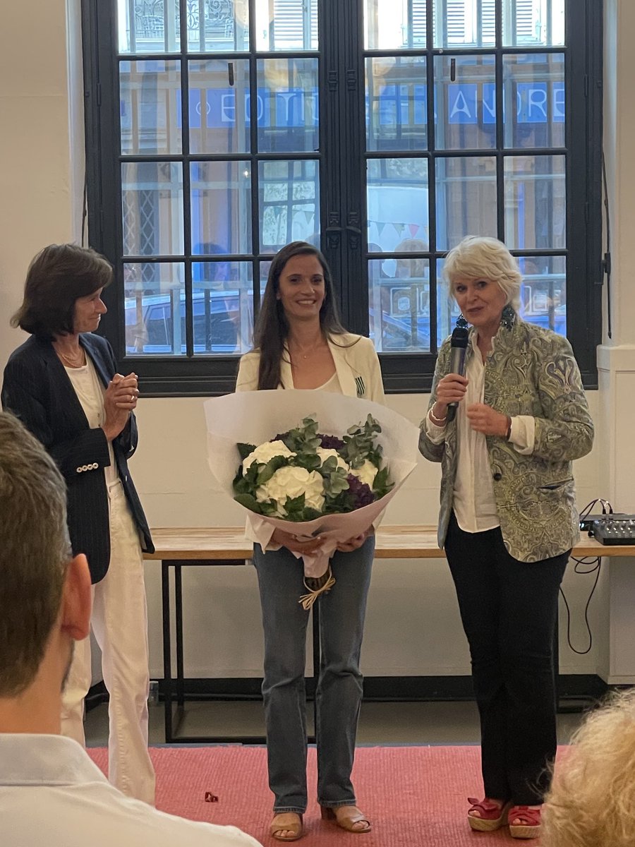 ⁦<a href="/AnneCMailfert/">Anne-Cécile Mailfert</a>⁩ chevaleresse des arts et des lettres🚺 à part,pour qui j’ai 1 admiration immense, fer de lance de la lutte contre les violences faites aux 🚺 ⁦<a href="/RomeIsabelle/">Isabelle Rome</a>⁩ ⁦<a href="/Fondationfemmes/">Fondation des Femmes</a>⁩ ⁦<a href="/MaxRusz/">Maxime Ruszniewski</a>⁩ ⁦<a href="/RixainMP/">Marie-Pierre Rixain</a>⁩ ⁦⁦⁦<a href="/elisabeth_rchrd/">Elisabeth Richard</a>⁩