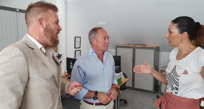 Mantenemos un agradable encuentro con el colectivo de especial disponibilidad, militares que fueron y que el gobierno socialista deja en la estacada con 45 años. Urge dignificar las condiciones CREE reconociendo su servicio a 🇪🇦 con especial homenaje a quienes perdieron la vida