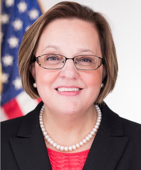 Congratulations Dr. Natalia Chalmers, CMS’s Chief Dental Officer, on being recognized as one of dentistry’s 32 most influential people by <a href="/theincisaledge/">Incisal Edge</a>! Learn about what Dr. Chalmers &amp; the CMS team is doing to advance #oralhealth care &amp; access: go.cms.gov/3roIuMc
