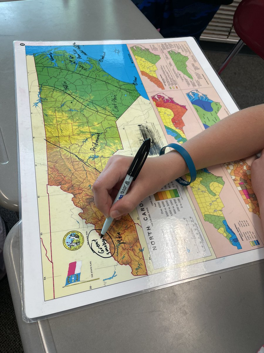 roberts16prez's tweet photo. Practicing for tomorrow’s map assessment #SalemProud https://t.co/LSi0mwoXHu