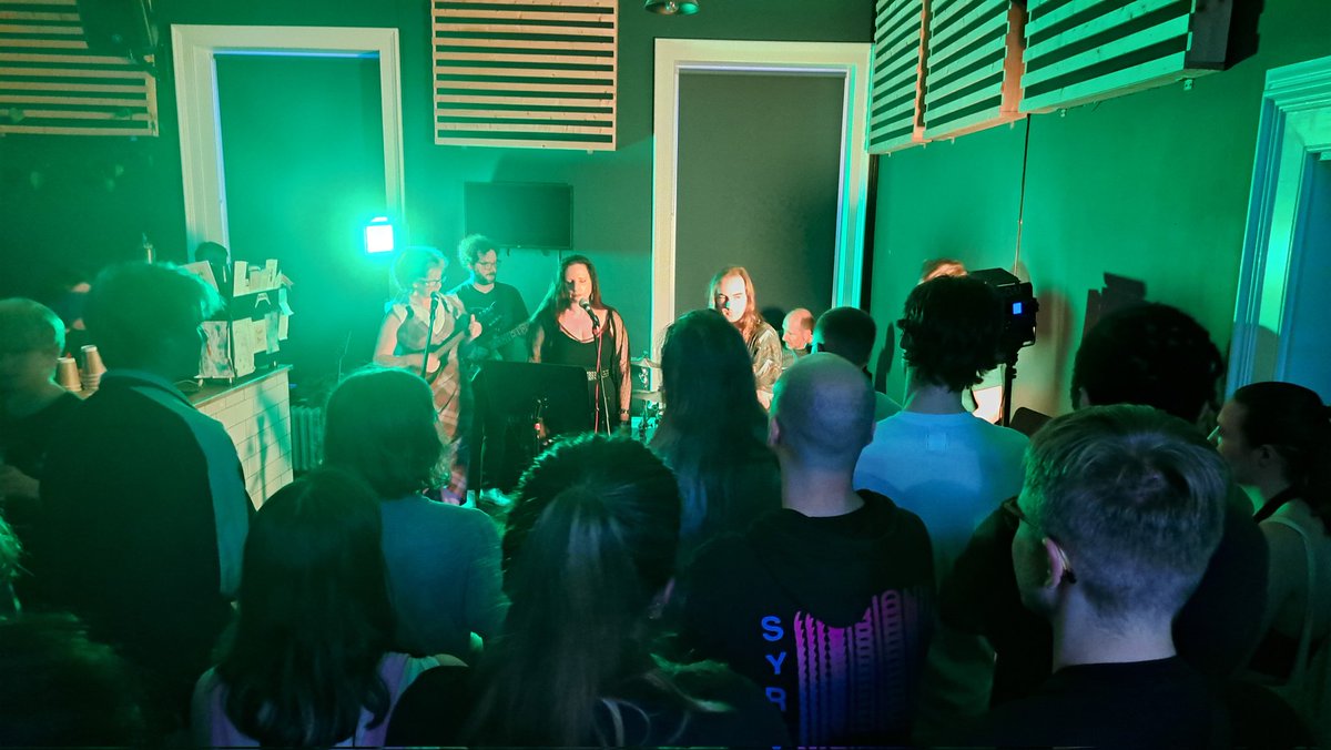 meaningfulfilm's tweet photo. Last week we filmed a Jam Lab session for @MusicWorksBath!
It's been great to follow the progress of students from rehearsal to performance and see the joy music brings to all those involved.
🎵🎸🎹
#MusicWorkshop #VideoProduction #FilmProduction #BathFilm #EventFilm https://t.co/CIYLUBGte8