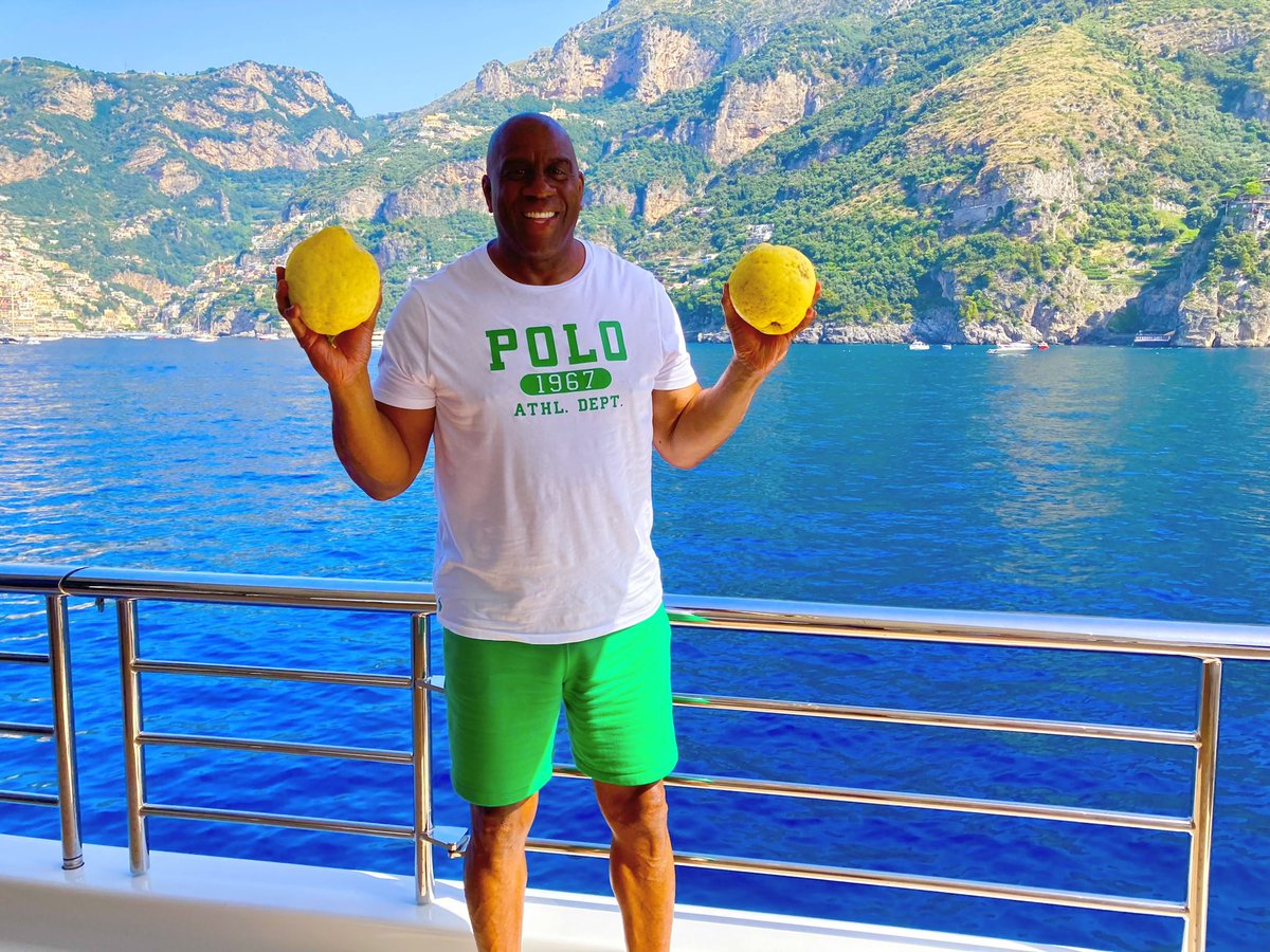 Earvin Magic Johnson tweet media