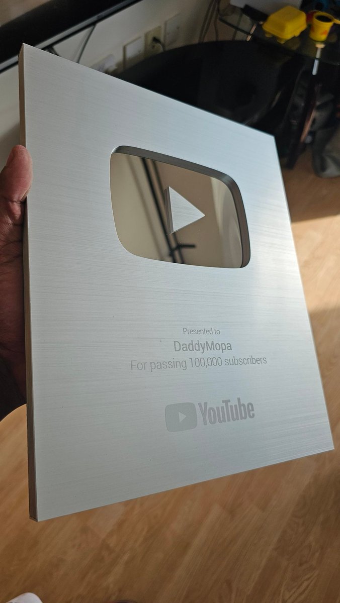 just_mopa's tweet photo. Cheers @YouTube 👌🏾
@YouTubeCreators
#YouTubeAward #YouTubeSilverPlayButton #milestone #ContentCreator https://t.co/qgdvFVv7b6