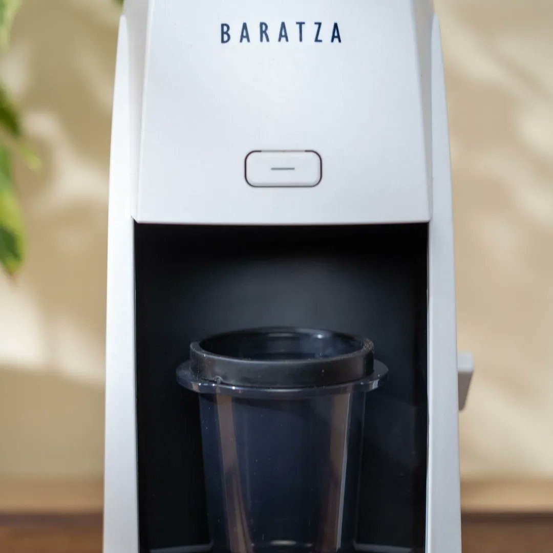 Let's learn about dosing methods! Baratza grinders have a multitude of ways to get your coffee grounds from bean to brew. Starting with the simplest: The Encore series offers an on/off switch or a pulse button to dose coffee grounds. Learn more about these grinders - link in bio