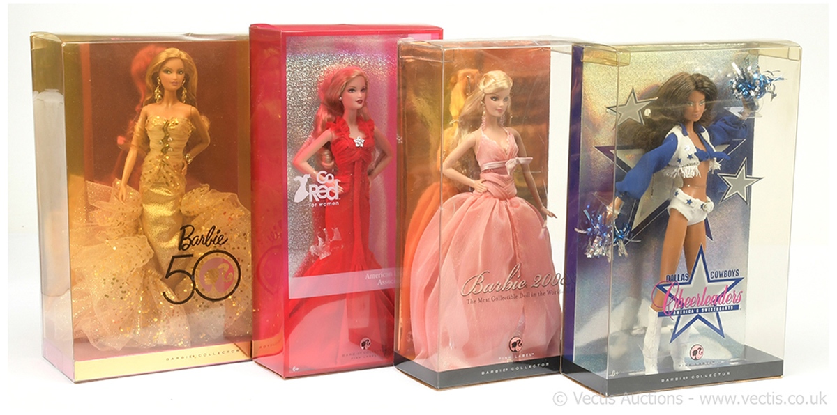 Here are some Barbie dolls you could win at auction ◾️ bit.ly/3roTMQy #barbiemovie #barbiedoll #onlineauction #barbieforsale #margotrobbie