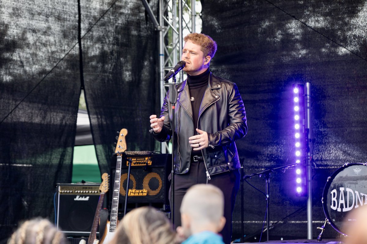 Great catching up with Tom Ball at Dartford’s Big Day Out 🌟 Great performance as always #celebtime       🌟🌟🌟🌟🌟