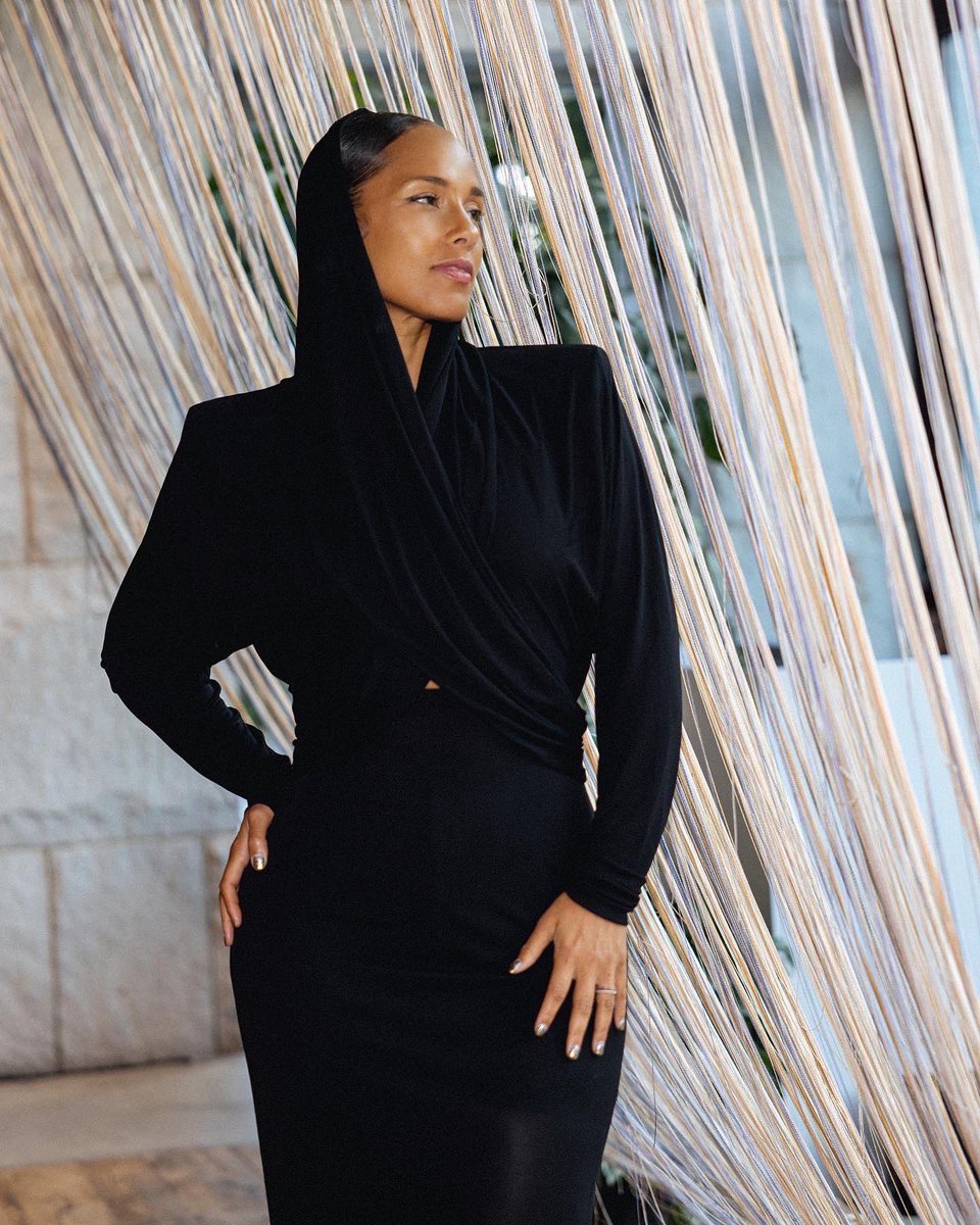 Alicia Keys tweet media