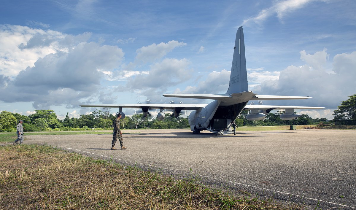 marforres's tweet image. A #USMC KC-130J Super Hercules with VMGR-234 delivers the AN/TPS-80 Ground/Air Task Oriented Radar in support of Special Purpose Marine Air-Ground Task Force #UNITASLXIV, to the School of Marine Infantry Training in Coveñas, Colombia, July 15, 2023.