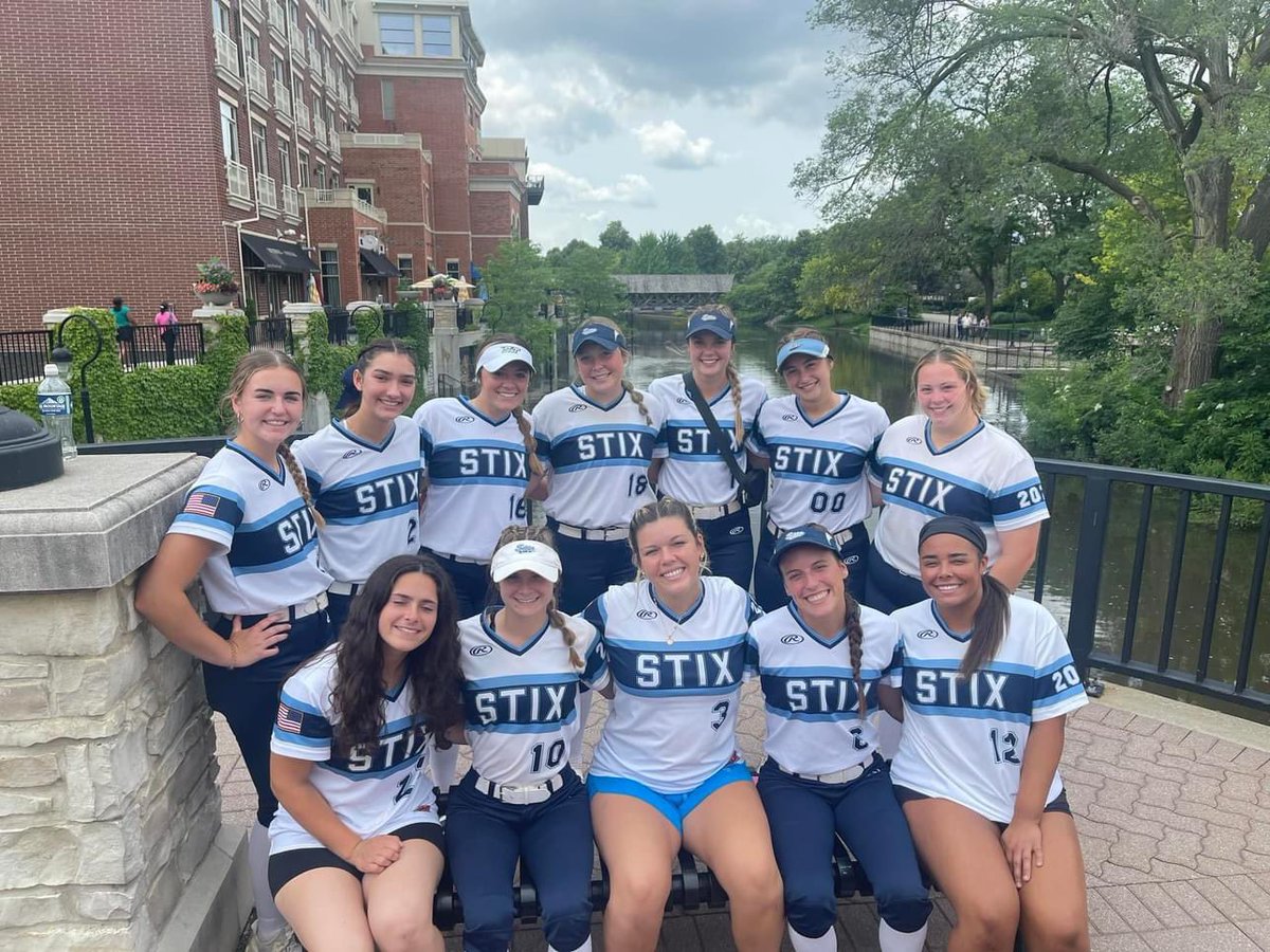 STL Stix Elite 05 Softball Team tweet media