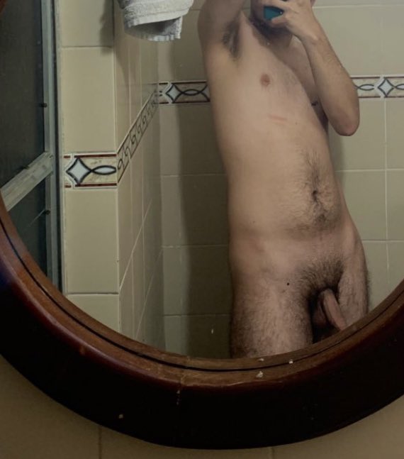 Alex_sh25's tweet photo. Ahora si al baño 
@EventosGayMed https://t.co/5FmIyuMjMg