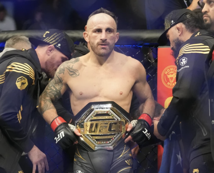 BloodyElbow's tweet photo. “I have a responsibility as the lord mayor of the city and as a responsible human being not to endorse those things which are violent,”

Alex Volkanovski's hometown mayor says 'MMA is against everything we stand for' https://t.co/GVuWZVsq4D