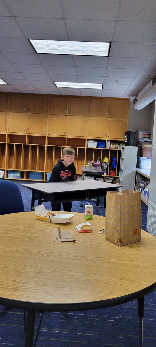 schuckm9's tweet photo. Had the best little helper today as I prepared my classroom for students next week!! https://t.co/ALQ7aizUki