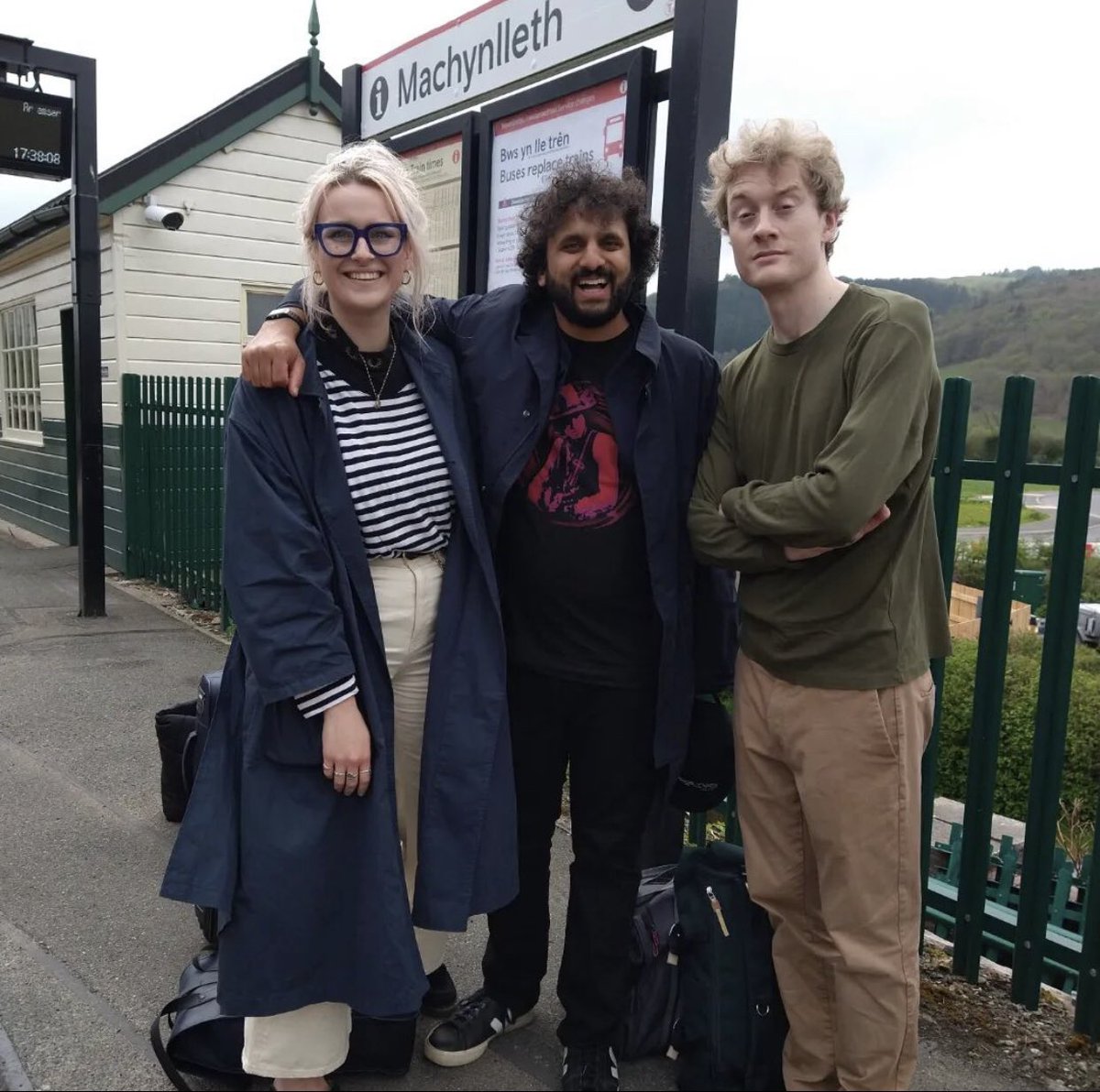 dailyacaster's tweet image. 