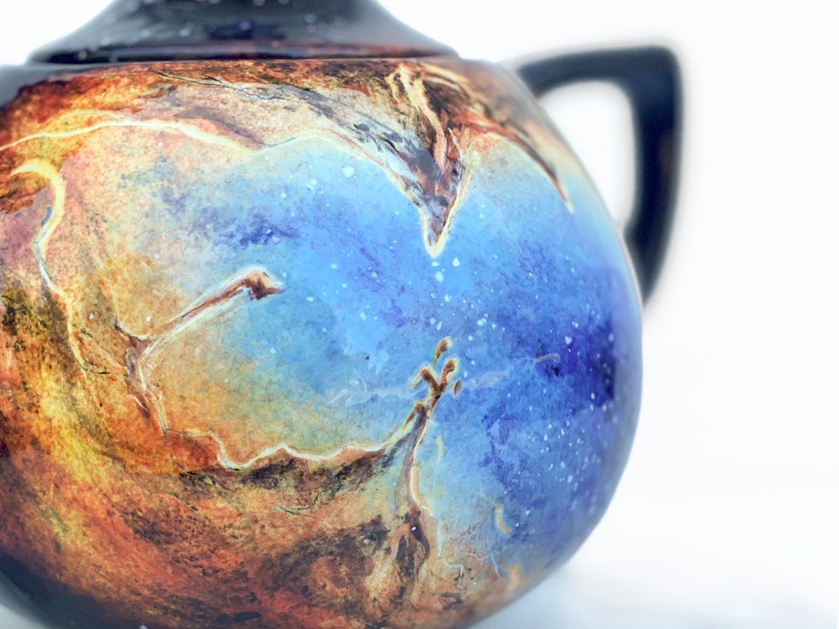 「Another Eagle Nebula teapot swooping in 」|Amy Rae Hillのイラスト