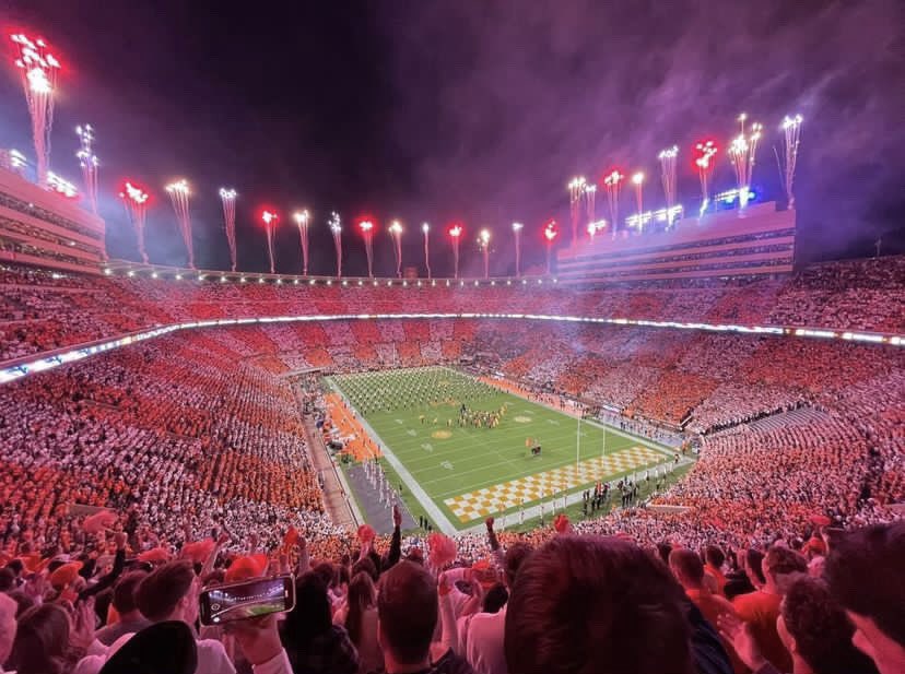 PFF_College's tweet photo. Which College stadium looks best at night? https://t.co/nRv9JxeeTH