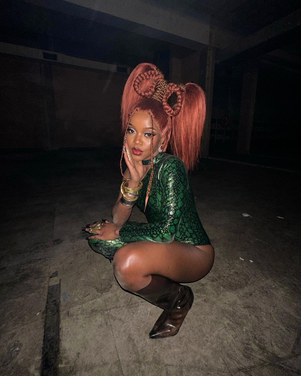 TKAYMAIDZA's tweet photo. next single “ringaling” out july 25th !! 
🐉📈🏆❤️‍🔥 https://t.co/fUIZLZvM0Q
