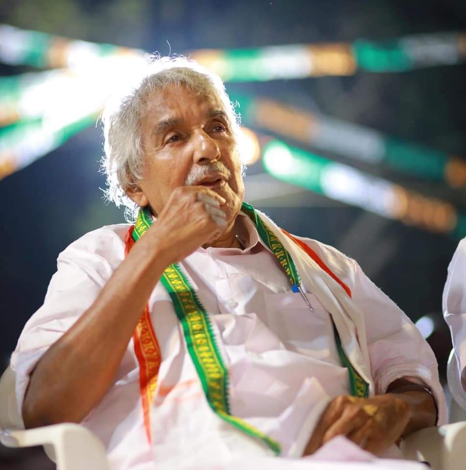 Oomman Chandy passed away