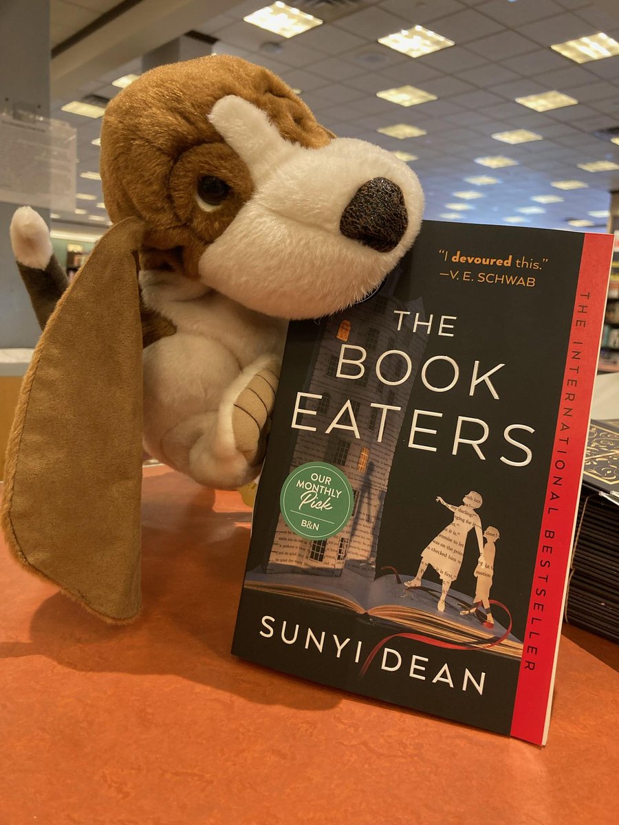 BNFederalWay's tweet photo. Treat yourself and escape into a fantastical gothic tale that is sure to satisfy your literary appetite. 🍴📚 The Book Eaters by Sunyi Dean, an extraordinary debut about sacrifice, betrayal, queer identity and acceptance. What happens when our hunger for knowledge goes too far?☠️ https://t.co/MlIG0yzmSC