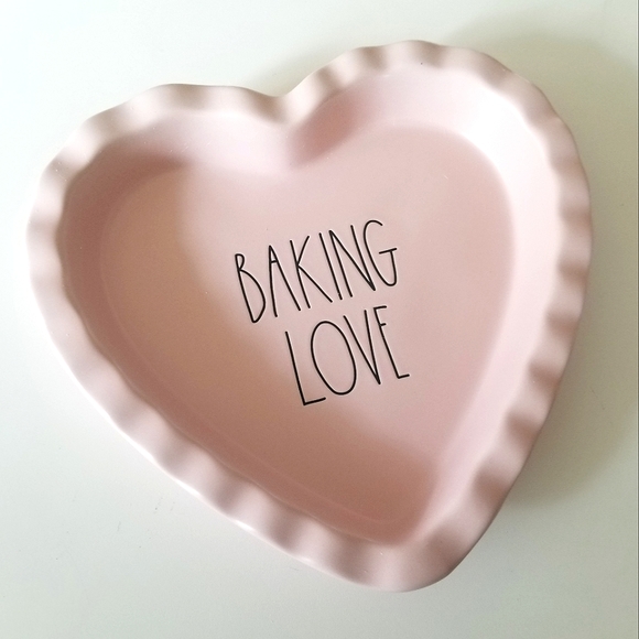 So good I had to share! Check out all the items I'm loving on <a href="/Poshmarkapp/">Poshmark</a> #poshmark #fashion #style #shopmycloset #sourceunknown #loungefly #raedunn: posh.mk/WFEW9RYlwBb