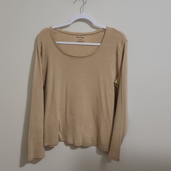 So good I had to share! Check out all the items I'm loving on <a href="/Poshmarkapp/">Poshmark</a> #poshmark #fashion #style #shopmycloset #lulus #michaelkors #whitestag: posh.mk/uGXKqTwipBb