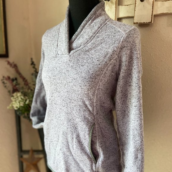 FonalledasHasel's tweet photo. So good I had to share! Check out all the items I'm loving on @Poshmarkapp from @jamielee12384 #poshmark #fashion #style #shopmycloset #nike #maisonjules #eddiebauer: https://t.co/Xmou56va5e https://t.co/7RWsKc6HX0