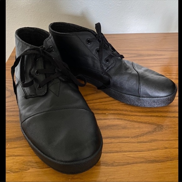 raab58's tweet photo. So good I had to share! Check out all the items I'm loving on @Poshmarkapp #poshmark #fashion #style #shopmycloset #calvinklein #toms #nordstrom: https://t.co/waEMeK87tk https://t.co/Fde3Kvs1rd