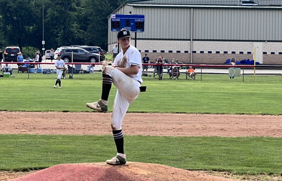🍀🐅⚾️🦾 Terrific tourney performance &amp; TEAM win by DTE Baseball at Sun 1/4finals in Coshocton OH, incl lots of “wow-moments.” James Baughman (Coffman ‘26) dealing on the bump. OF Keaton Zech (Bloom Carroll ‘27) game-changing OF play. Baughman: 7IPCGSO, 4H, 0R, 2BB, 7K. Nice job!