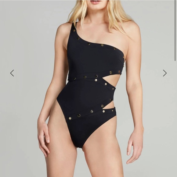 So good I had to share! Check out all the items I'm loving on <a href="/Poshmarkapp/">Poshmark</a> from <a href="/jenhasit/">jen*has*it</a> #poshmark #fashion #style #shopmycloset #lululemonathletica #speechless #agentprovocateur: posh.mk/3ka4ud2lwBb