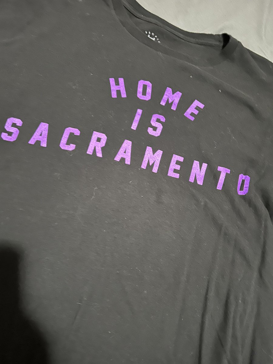 PatrickKilken55's tweet photo. Gotta show the love to fan favorite, @hgiiizzle Would love for Monte McNair to sign him.. bring him back full circle where he was drafted. H2O.. #20
#SacramentoProud
#FanFavorite
#HarryGiles
@sacramentokings https://t.co/a7Hnge25qs