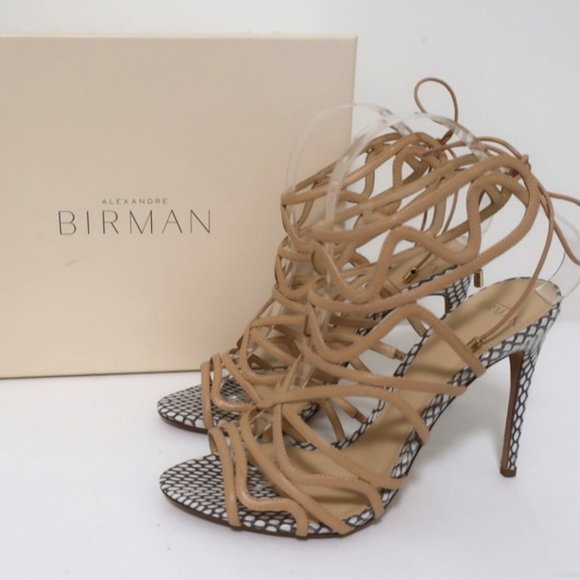 closetofclasse's tweet photo. So good I had to share! Check out all the items I'm loving on @Poshmarkapp #poshmark #fashion #style #shopmycloset #alexandrebirman #aquagreen #herveleger: https://t.co/Ivgg9OYO2d https://t.co/3mBFT4E1p1