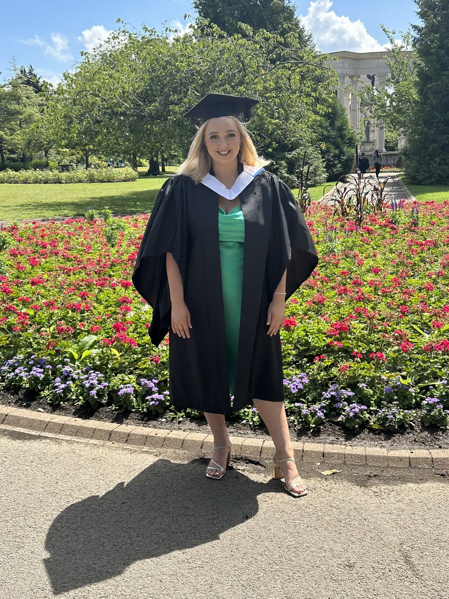 Anya Jones tweet media