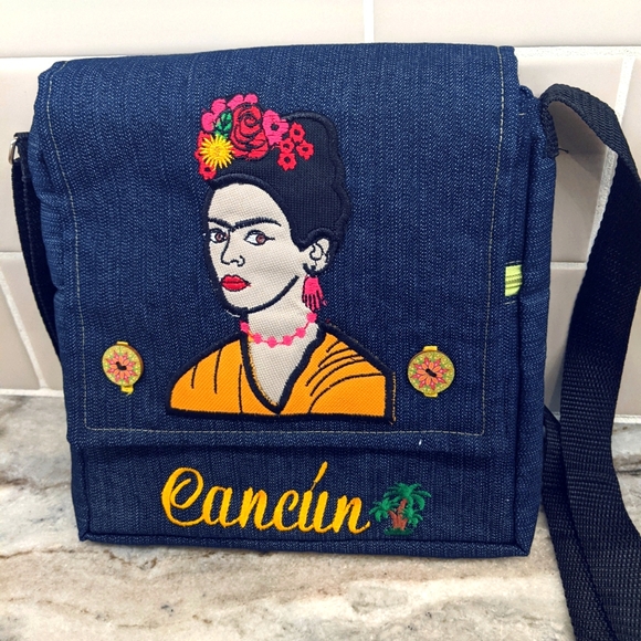 So good I had to share! Check out all the items I'm loving on <a href="/Poshmarkapp/">Poshmark</a> #poshmark #fashion #style #shopmycloset #boutique #vintage #unbranded: posh.mk/MisE5T8lwBb