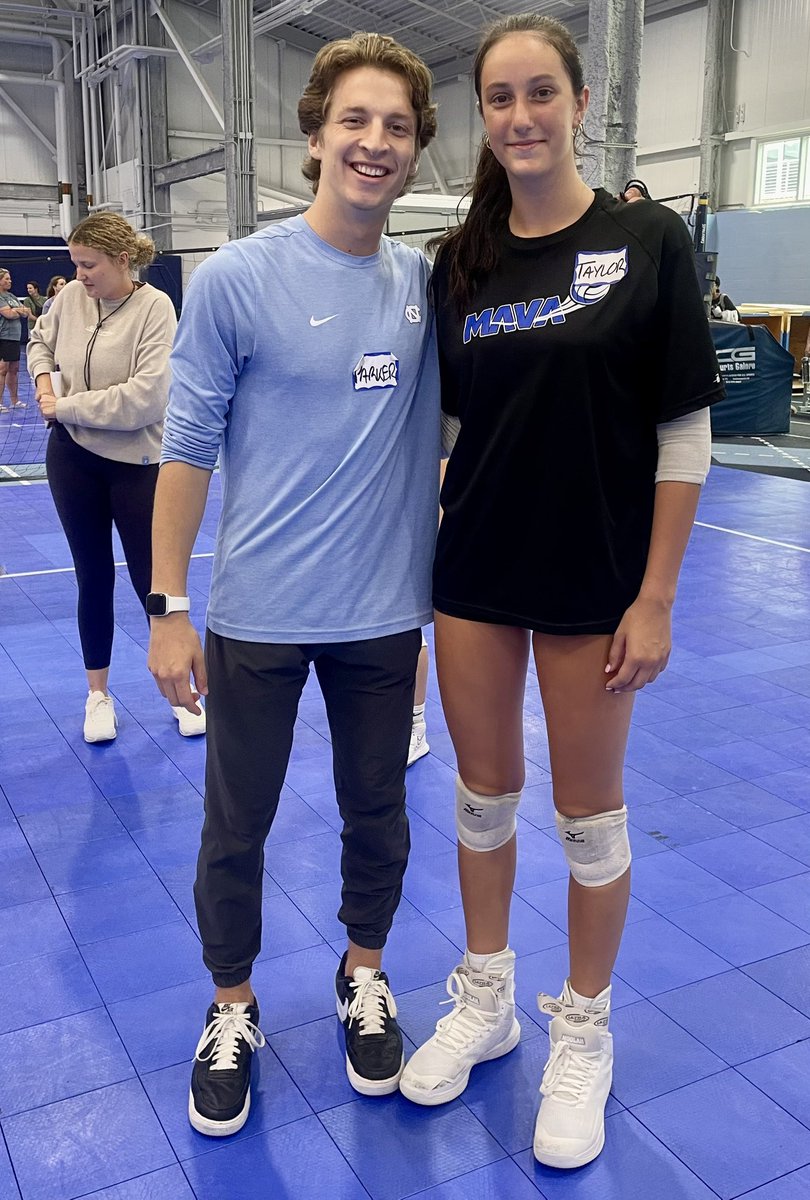 TaylorWathen26's tweet photo. I had a great time at the @UNCVolleyball camp these last two days. It was a lot of fun and so much positive energy! I learned a lot and made new friends.

Special thanks to coaches @6schalls &amp; @ParkerMikesch and all of the coaches &amp; players for making it such a great experience. https://t.co/gaW7vBpajc