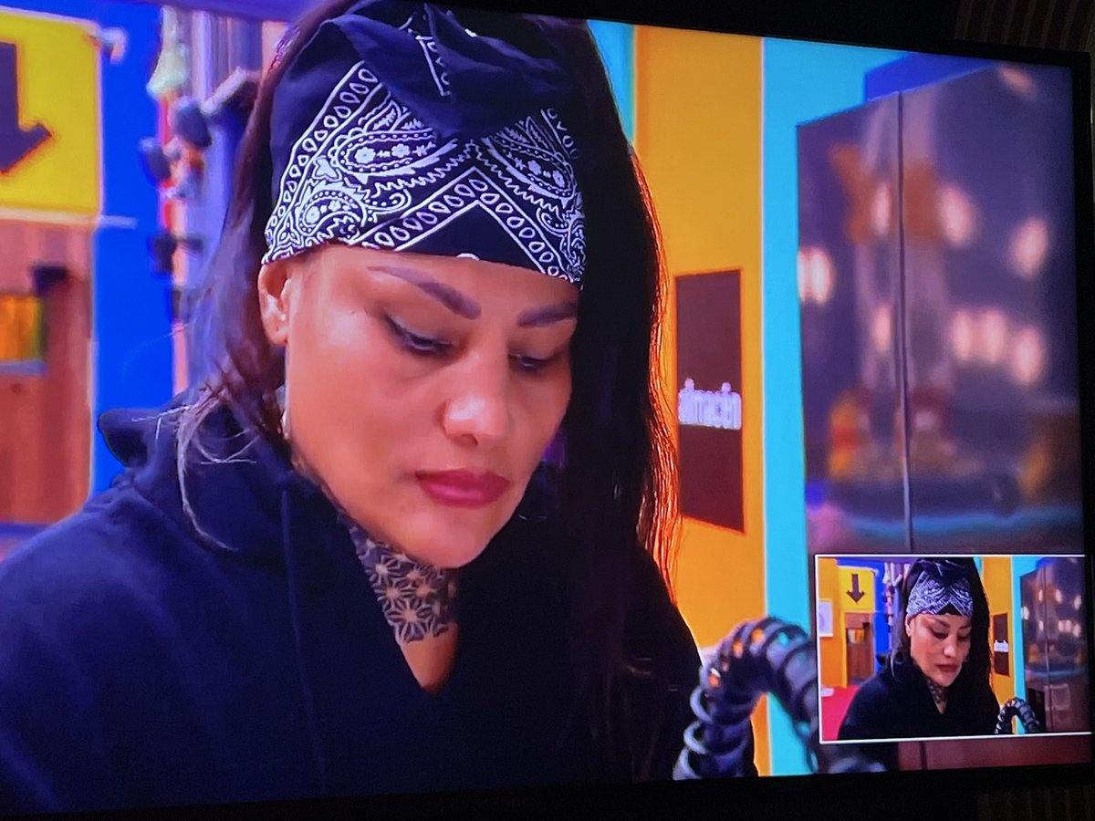 sydneyfox60's tweet photo. El que los quieran imponer, solo hace odiarlos #LCDLFMX #TeamInfierno https://t.co/aWRNivndAo