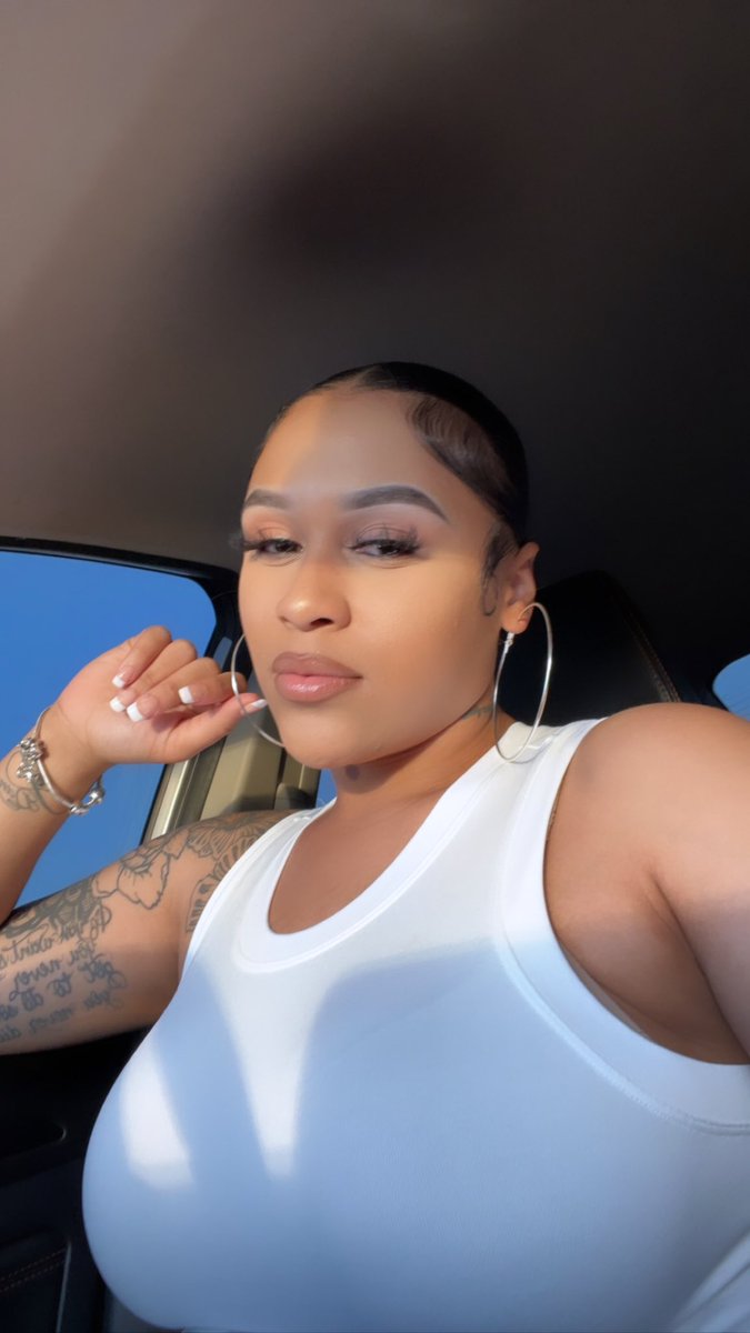 dess_x6's tweet photo. That face card never declining 😘 https://t.co/AXc535Qrcb